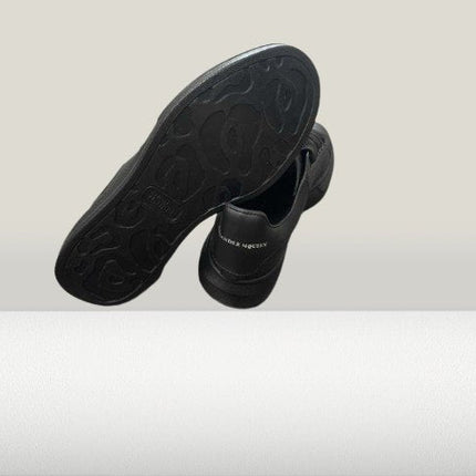 Alexnader Mcqueen Negru - Complet [60% Off] - ShoeResidenceAlexnader Mcqueen Negru - Complet [REDUCERE] - ShoeResidencePantof Alexander Mcuqeen negru complet full black culoare inchisa imitatie piele nou barbati femei dama copi copii copiii de vanzare reducere oferta PANTOF Alexander Mcqueen Piele Alb cu Negru Shoeresidence nou dama barbati replica reps fake adidasi ieftini la reducere oferta de vazanre google produs nouy turcia olx PANTOF Alexander Mcqueen Piele Alb cu Negru Shoeresidence nou d