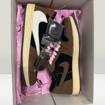 Dunks Low Reverse - Travis [REDUCERE] - ShoeResidenceDunks Low Reverse - Travis [REDUCERE] - ShoeResidenceDunk Reverse Travis, Nike Dunk Reverse Travis, Nike, Dunk, Reverse Travis, Maro, Dunk Maro, Dunk Reverse Travis, Dunk la reducere, Dunk România, Dunk ieftini, Dunk de vânzare, Dunk bărbați, Dunk femei, Dunk damă, Dunk Reverse Travis România, Dunk modele, Dunk drip, Dunk la modă, adidași Dunk, adidași bărbați Dunk, adidași Dunk copii, Dunk Reverse Travis Maro, Nike Dunk Reverse Travis, Dunk R