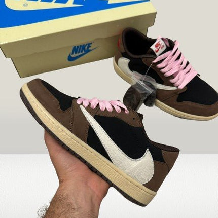 Dunks Low Reverse - Travis [REDUCERE] - ShoeResidenceDunks Low Reverse - Travis [REDUCERE] - ShoeResidenceDunk Reverse Travis, Nike Dunk Reverse Travis, Nike, Dunk, Reverse Travis, Maro, Dunk Maro, Dunk Reverse Travis, Dunk la reducere, Dunk România, Dunk ieftini, Dunk de vânzare, Dunk bărbați, Dunk femei, Dunk damă, Dunk Reverse Travis România, Dunk modele, Dunk drip, Dunk la modă, adidași Dunk, adidași bărbați Dunk, adidași Dunk copii, Dunk Reverse Travis Maro, Nike Dunk Reverse Travis, Dunk R