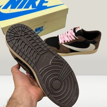 Dunks Low Reverse - Travis [REDUCERE] - ShoeResidenceDunks Low Reverse - Travis [REDUCERE] - ShoeResidenceDunk Reverse Travis, Nike Dunk Reverse Travis, Nike, Dunk, Reverse Travis, Maro, Dunk Maro, Dunk Reverse Travis, Dunk la reducere, Dunk România, Dunk ieftini, Dunk de vânzare, Dunk bărbați, Dunk femei, Dunk damă, Dunk Reverse Travis România, Dunk modele, Dunk drip, Dunk la modă, adidași Dunk, adidași bărbați Dunk, adidași Dunk copii, Dunk Reverse Travis Maro, Nike Dunk Reverse Travis, Dunk R