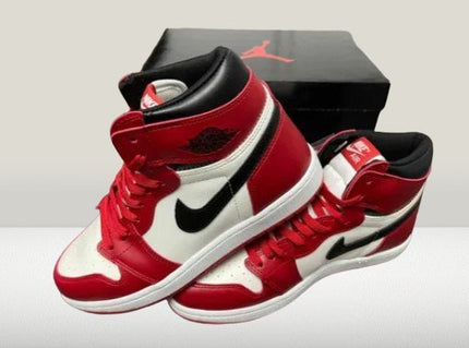 Jordan 1 Chicago - Red [LICHIDARE STOC] - ShoeResidenceTop - down shot of the Air Jordan 1 Chicago Sneakers Jordan 136adidasadidas alte.adidasi barbati jordan 14