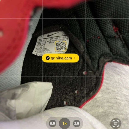 Jordan 1 Chicago - Red [LICHIDARE STOC] - ShoeResidenceScanner of Jordan 1 Chicago shoesJordan 136adidasadidas alte.adidasi barbati jordan 113