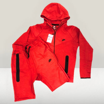 Tech Fleece Rosu Model - 2024 [Full - Set] - ShoeResidenceTech Fleece Rosu Model - 2024 [SET COMPLET] - ShoeResidenceTech Fleece Rosu Model - 2024 [SET COMPLET]Nike TechSNike TechScompleu Nike Tech copiicompleu Nike Tech de bărbațicompleu Nike Tech de damă3