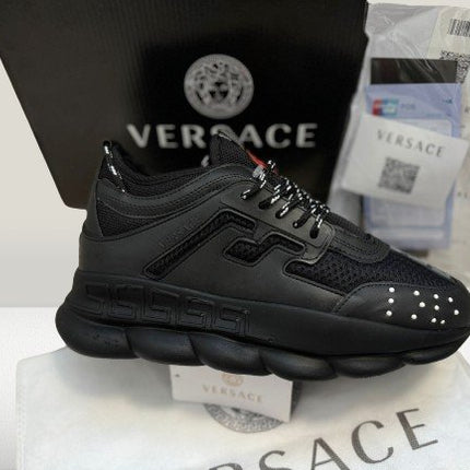 Versace Chain Reaction Black [FULL - BOX] - ShoeResidenceVersace Chain Reaction NEGRU [FULL - BOX] - ShoeResidenceVersace Chain Reaction NEGRU, Versace ADIDASI, Versace Pantof, Versace PANTOFI, Unisex, Adulti, Barbati, Dama, Copii, adidasi versace, adidasi versace chain reacton negru, adidasi versace barbati, versace romania, PANTOF VERSACE, PANTOFI VERSACE, PANTOFI VERSACE NEGRU, SNEAKER VERSACE, VERSACE CHAIN REACTION BLACK, VERSACE CHAIN REACTION PANTOF, VERSACE NEGRU, ADIDASI VERSACE NEGRU, 
